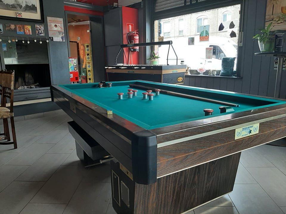 Biljarts,voetbaltafels,flippers,boxers en meer., Ophalen, Zo goed als nieuw, Biljarttafel