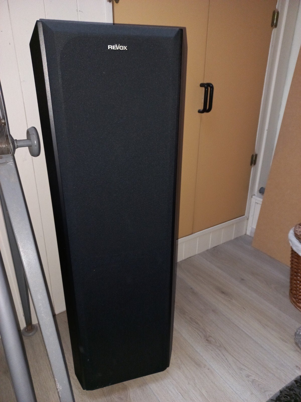 revox emporium b, Autres marques, Comme neuf, Enlèvement, Enceinte colonne