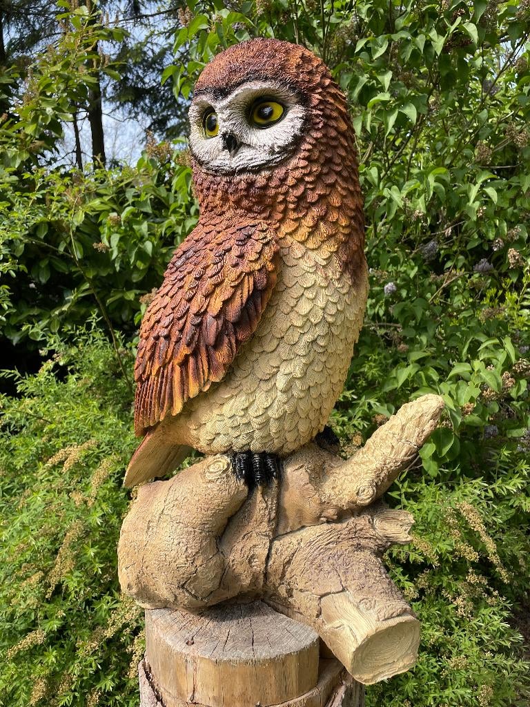 Image Hibou brun, tronc d'arbre, jardin, pelouse, zoo 80cm, Enlèvement, Neuf, Synthétique, Animal