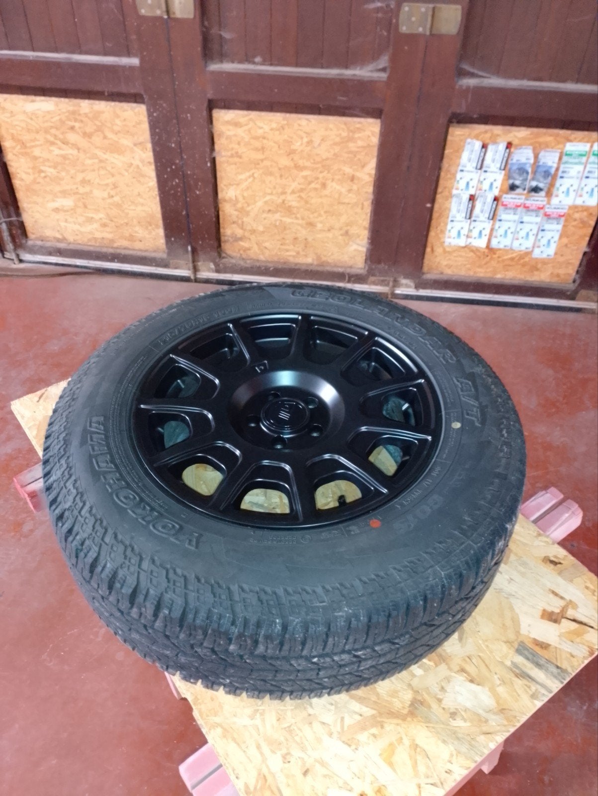 Velgen set Forester, Auto-onderdelen, Ophalen, Band(en)