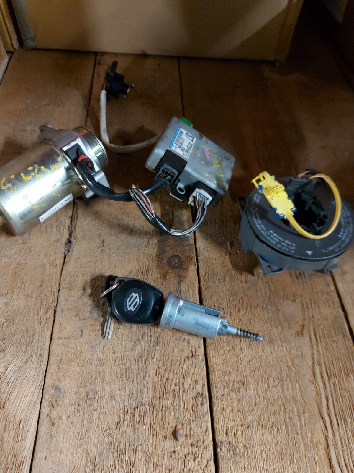 Suzuki Swift contactcilinder met sleutel, Ophalen, Suzuki