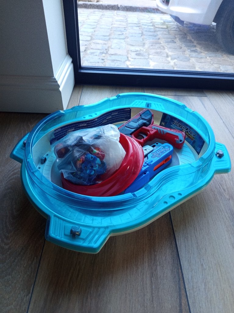 Speelgoed, Ophalen, Zo goed als nieuw