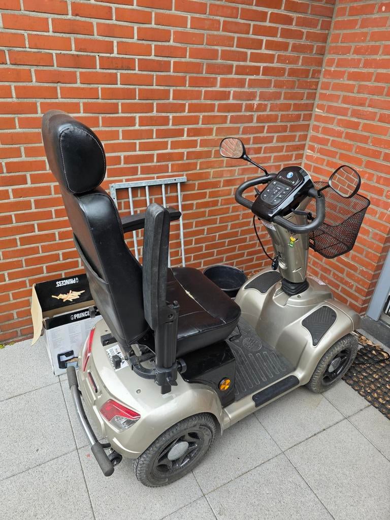 Zeer grote scooter dubbele battery, Diversen, Brommobielen en Scootmobielen, Ophalen