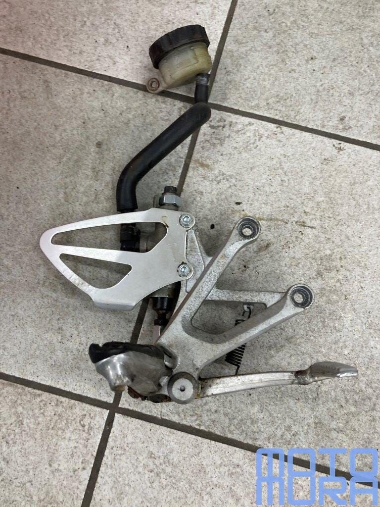 Voetsteun rechts Honda CBR600F4i sport 2001 - 2006 rechter s, Motoren, Gebruikt, -, -, Ophalen of Verzenden