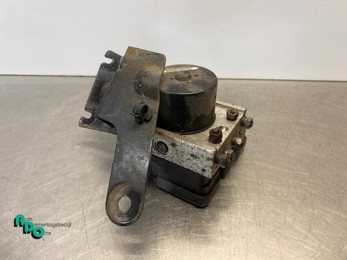Pompe ABS d'un Renault Twingo (Twingo 07-), Renault, -, 3 mois de garantie, Utilisé