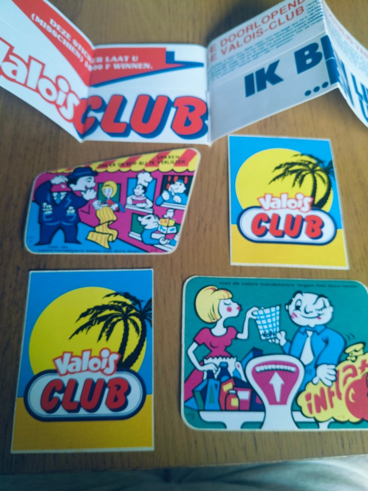 5 oude stickers valois, Verzamelen, Ophalen of Verzenden