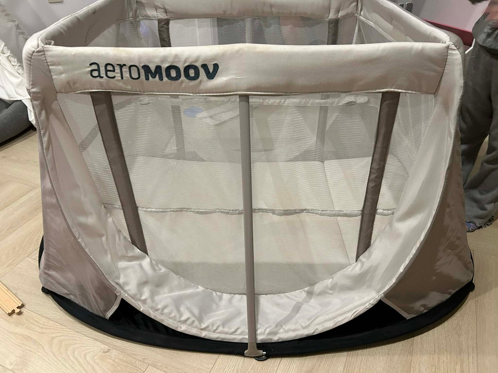 Reisbedje van aeromoov, Kinderen en Baby's, Ophalen, Zo goed als nieuw, Reisbedje