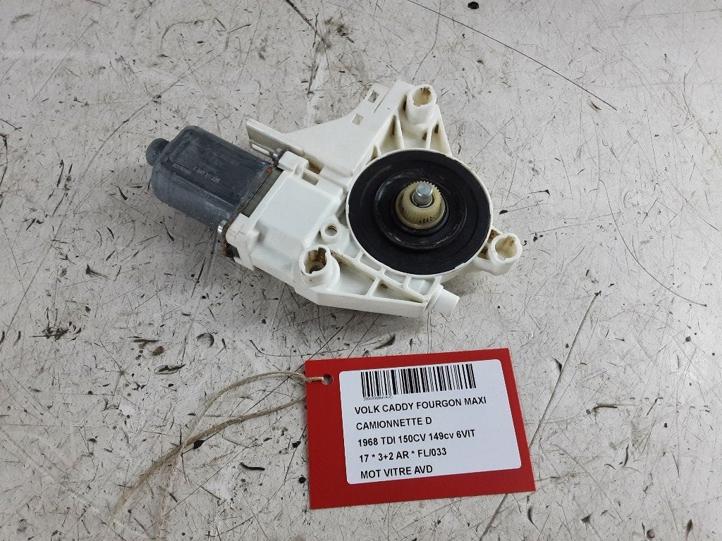 MOTEUR LEVE VITRE ELECTRIQUE AVANT DROIT Caddy IV, Volkswagen, Mevr. I. Hauben, Utilisé, Avant