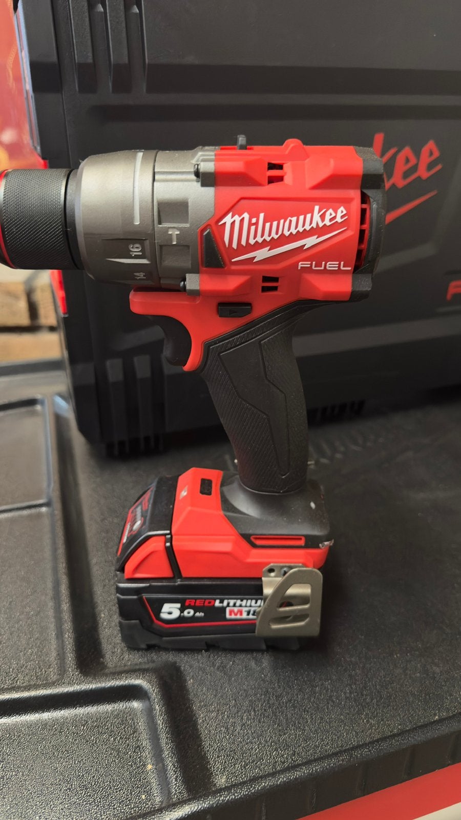 Milwaukee VAST PRIJS, Doe-het-zelf en Bouw, Ophalen, Zo goed als nieuw