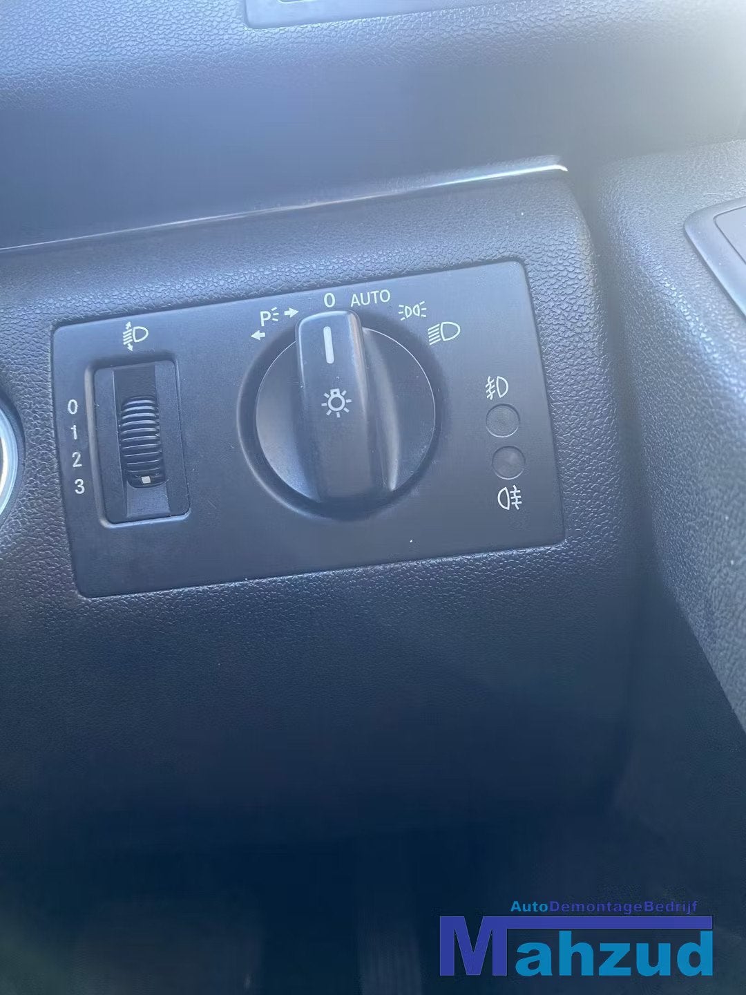 MERCEDES B-KLASSE W245 Licht schakelaar 2005-2011, Gebruikt, Mercedes-Benz AG, Mercedes-Benz, Mercedesstrasse 120
70372  Stuttgart, DE