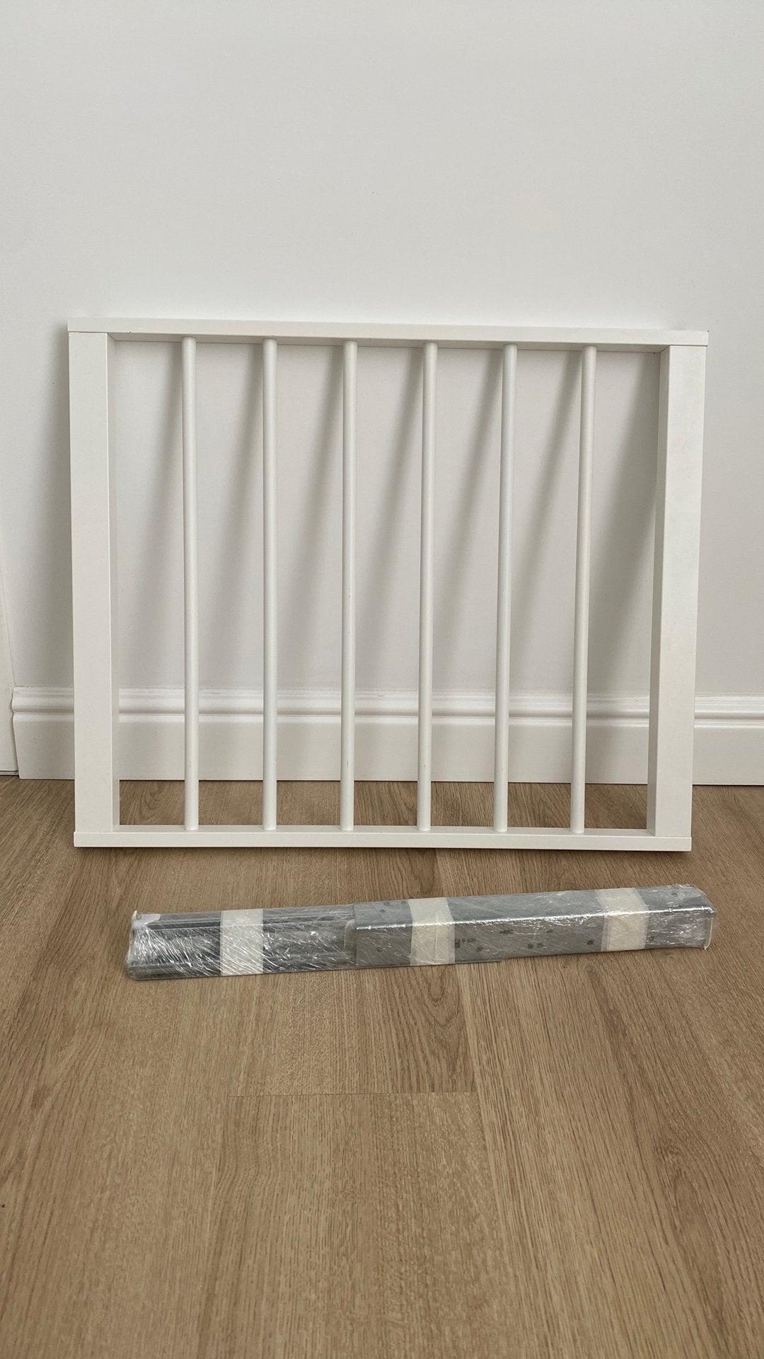 Broekrek ikea voor kast 67 cm breed, Kinderen en Baby's, Traphekjes, Ophalen, Zo goed als nieuw, Hout