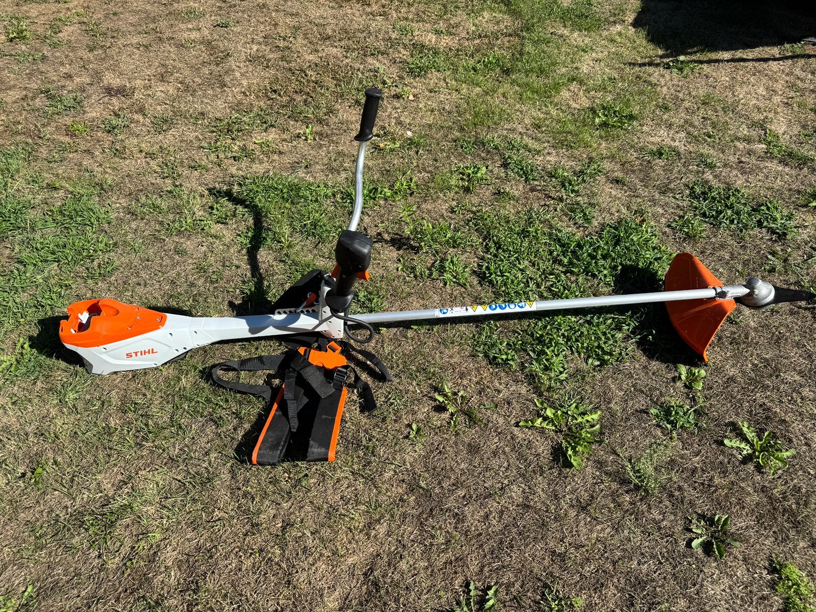 Stihl FSA 135 Accu professionele bosmaaier (accu niet incl), Ophalen, Zo goed als nieuw, Accu