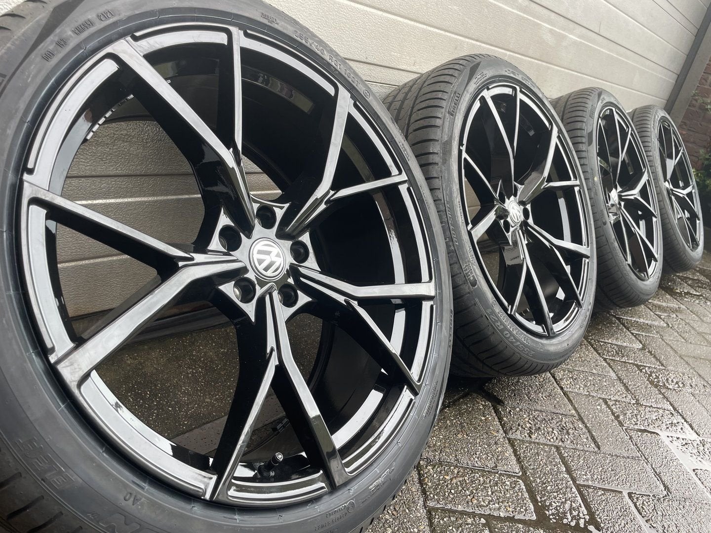 21" Volkswagen Tiguan Tayron Touareg CR Estoril Rline velgen, 255 mm, -, -, Banden en Velgen