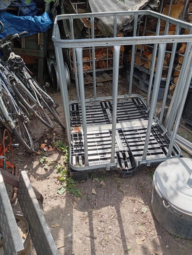 Lege ibc kist, Ophalen