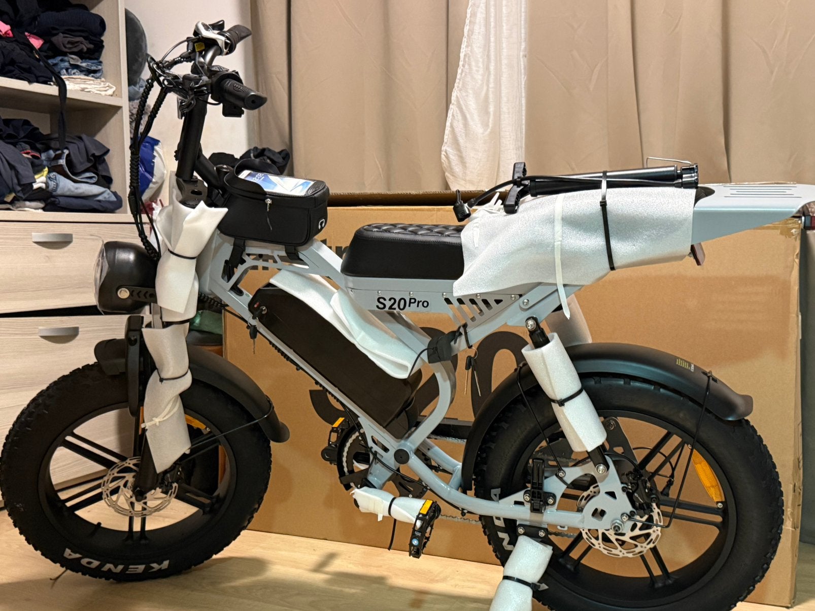 Fatbike S20 Pro - NEUF - LIVRAISON - - GRIS NARDO - NFC, Vélos & Vélomoteurs, Neuf, Autres modèles, 7 vitesses, Enlèvement ou Envoi