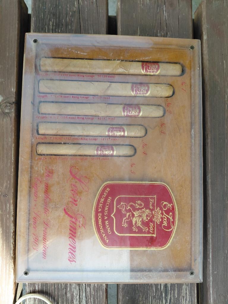 Ancien cigare en coffret, Collections, Enlèvement ou Envoi