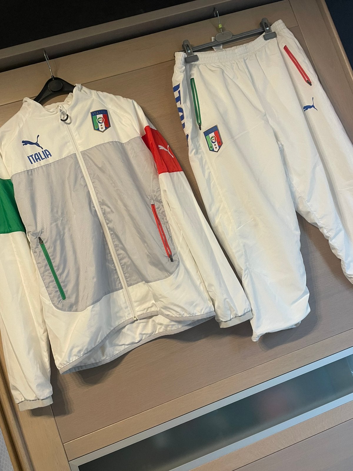 Ensemble survêtement Italia Puma - Veste + Pantalon (L), Football, Enlèvement ou Envoi, Taille 52/54 (L), Porté