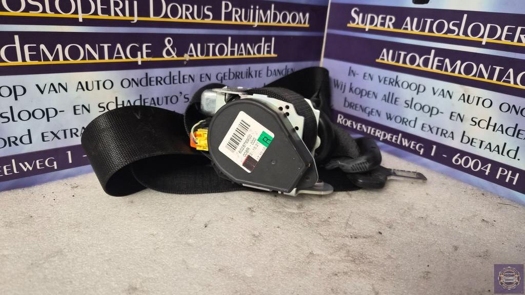 Mercedes-Benz B (W245) gordel rechts-voor 602876900, Auto-onderdelen, Gebruikt, Mercedes-Benz AG, Mercedes-Benz, Mercedesstrasse 120
70372  Stuttgart, DE