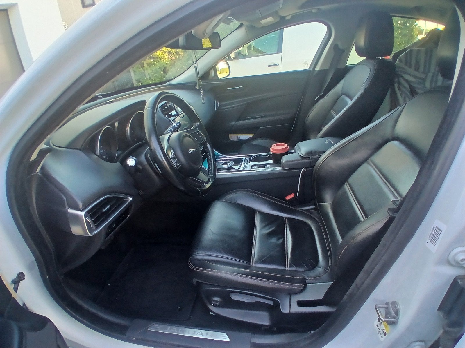 jaguar xe te koop, Cuir, Achat, Carnet d'entretien, Noir