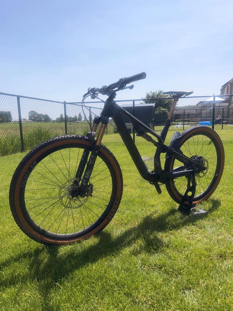 Canyon Neuron CF SLX 9.0 LTD, Fietsen en Brommers, Fietsen | Mountainbikes en ATB, Gebruikt, Schijfrem, Ophalen