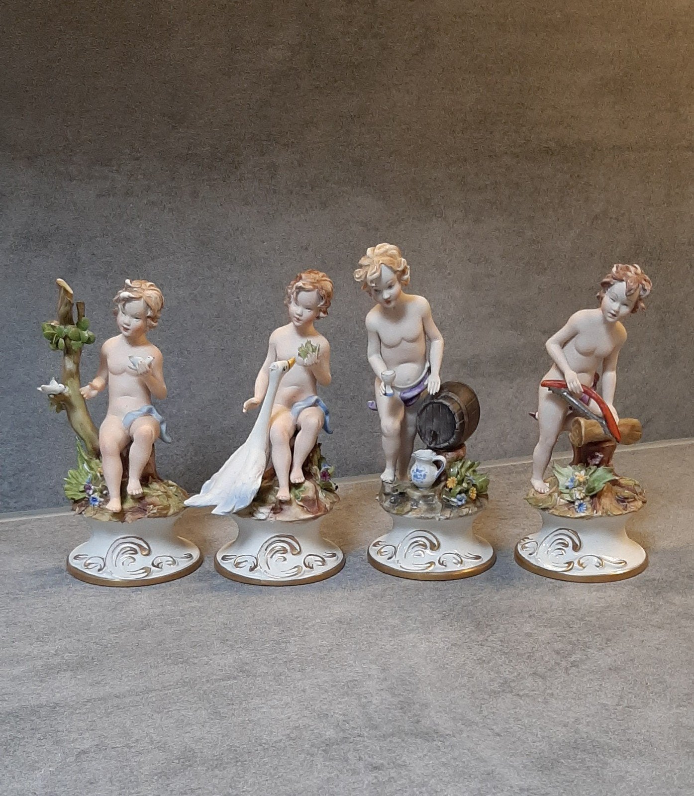 Capodimonte Vintage Porseleinen Beeldjes/Set van 4 seizoenen, Ophalen