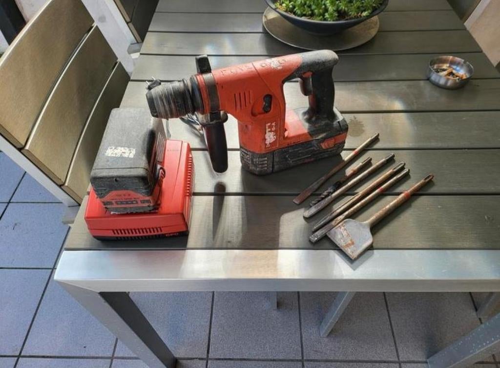 Hilti TE 6-A klopboormachine, Ophalen