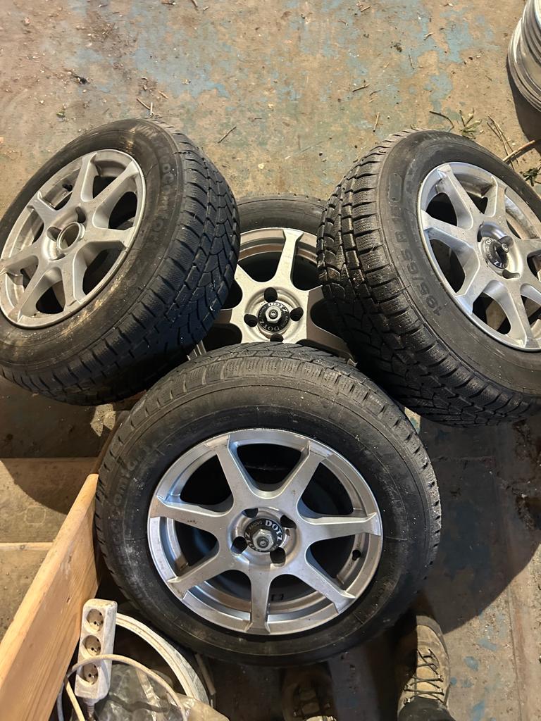 Jantes DOTZ de 16 pouces en 4 pièces avec pneus neufs, Autos : Pièces & Accessoires, Neuf, Pneus et Jantes, Pneus hiver, 16 pouces