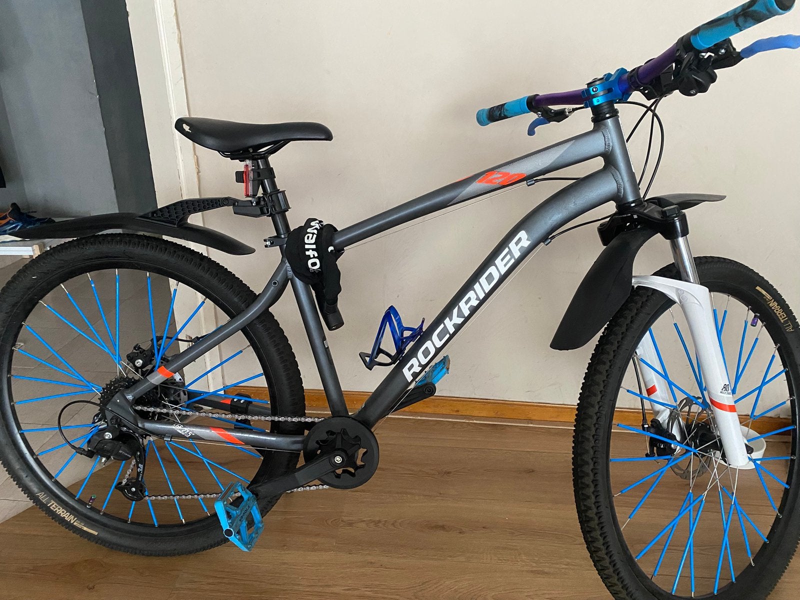Rockrider, Vélos & Vélomoteurs, 26 pouces ou plus, Comme neuf, Enlèvement, Frein à main