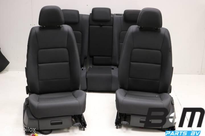 Stoffen interieur VW Golf Sportsvan stoelverwarming 25078 km, Gebruikt