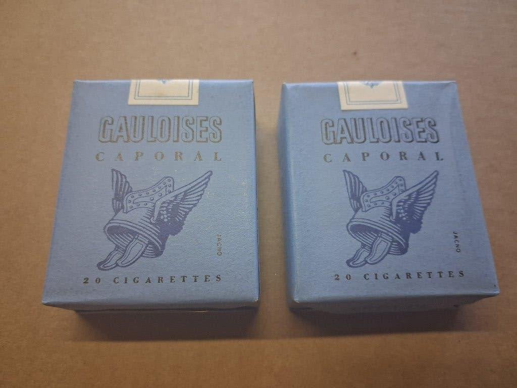 anciennes GAULOISES CAPORALES non ouvertes... 2 paquets., Collections, Enlèvement ou Envoi, Comme neuf, Panneau publicitaire