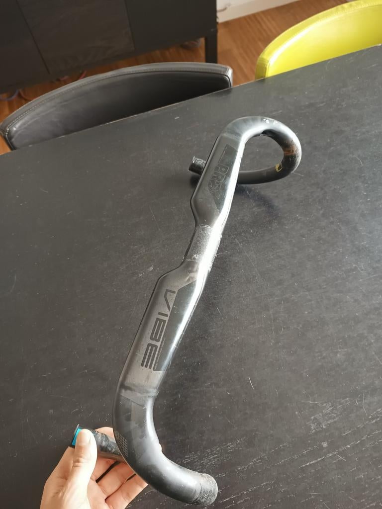 Volant aérodynamique en carbone Pro Vibe 42 cm, Enlèvement