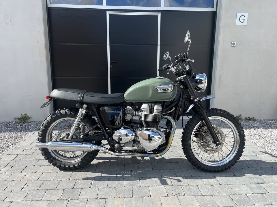 Triumph Bonneville Scrambler, 2 cilinders, Occasion, Particulier, Handgeschakeld