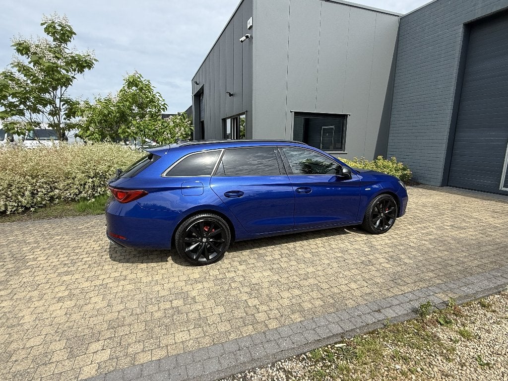 SEAT LEON SPORTSTOURER EURO6 - GASOIL, Auto's, Stof, 5 deurs, https://public.car-pass.be/vhr/290d4968-e8f6-4624-b278-4bbd2976319b