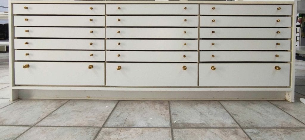 Witte ladekast / dressoir 18 lades, koperen knopjes, retro, Ophalen, Gebruikt, Retro vintage modern, 50 tot 100 cm