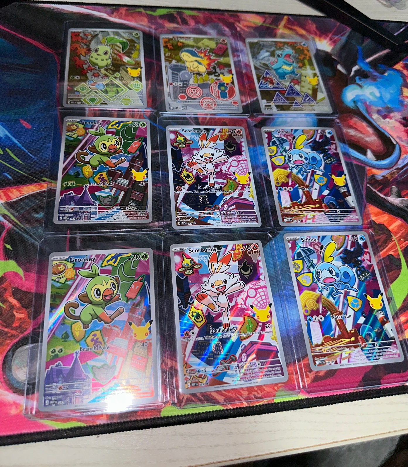 Pokémon First Partner Pack 2 Set - Pikachu Stamp - Near Mint, Hobby en Vrije tijd, Verzamelkaartspellen | Pokémon, Zo goed als nieuw