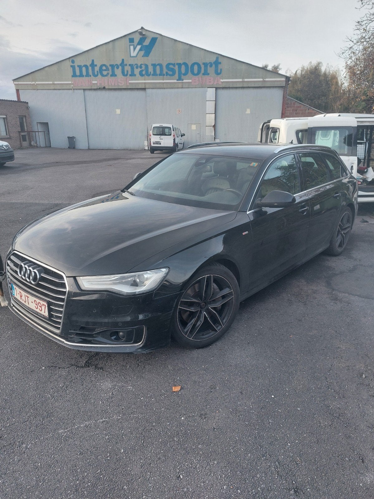 audi a6 3.0 d S LINE quattro 380.000km  7000€ export, Auto's, Audi, Navigatiesysteem, 140 g/km, Zwart, Leder