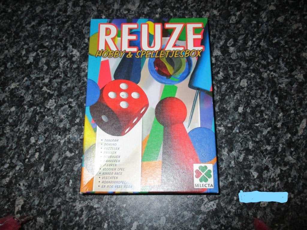 reuze hobby en spelletjes box, Hobby en Vrije tijd, Ophalen of Verzenden, Zo goed als nieuw