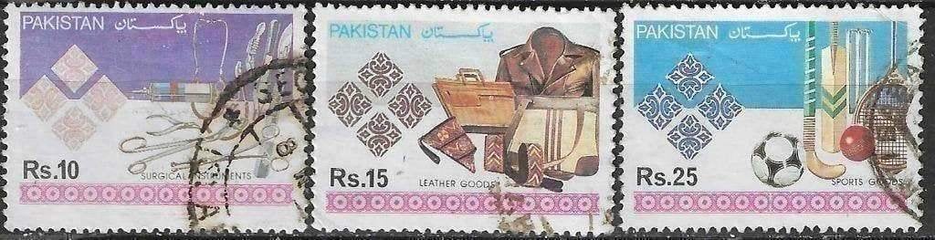 Pakistan 1992 - Yvert 802-804 - Pakistaanse producten (ST), Postzegels en Munten, Postzegels | Azië, Verzenden, Gestempeld