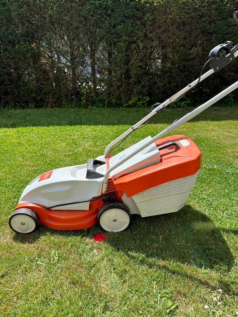 Grasmaaier elektrisch STIHL RME 235, Tuin en Terras, Grasmaaiers, Gebruikt, Elektrische grasmaaier, 30 t/m 39 cm, Cirkelmaaier