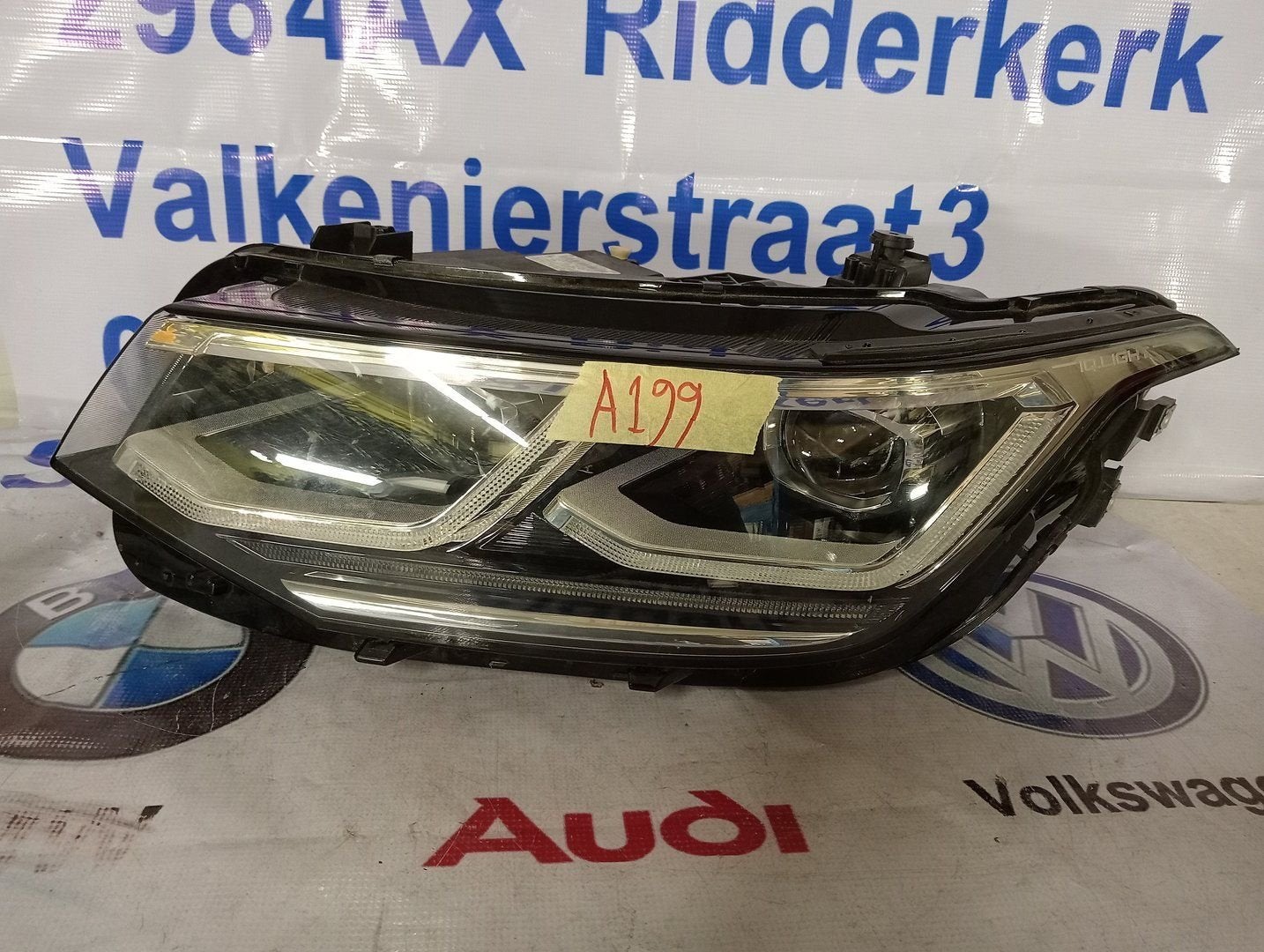Koplamp VW Tiguan 5NA Facelift IQ.LIGHT LED Links 5NB941082, Autos : Pièces & Accessoires, Volkswagen, -, Utilisé, -
