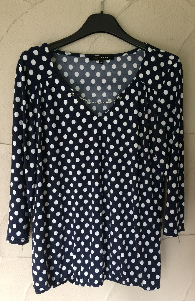 mooie blauwe blouse met witte bollen - maat 38 - lolaliza, Kleding | Dames, Blouses en Tunieken, Ophalen, Maat 38/40 (M), Blauw
