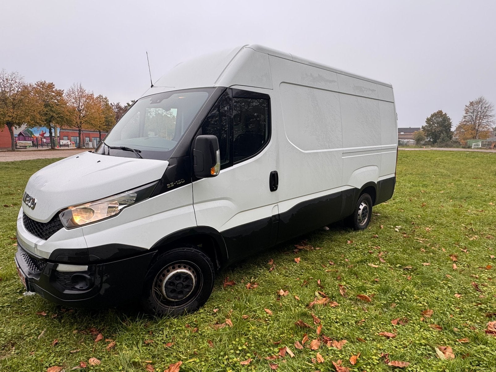 Iveco daily 35S15, Autos, Euro 5, Achat, Boîte manuelle, Noir