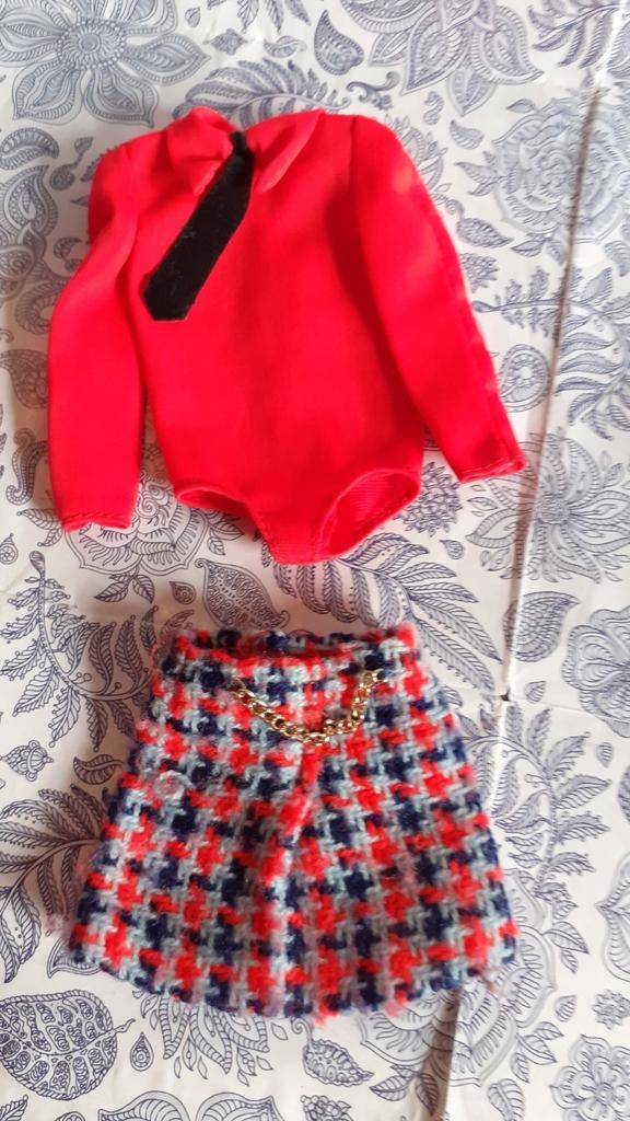 Deux pièces vêtements pour poupée barbie, Enlèvement ou Envoi, Poupée