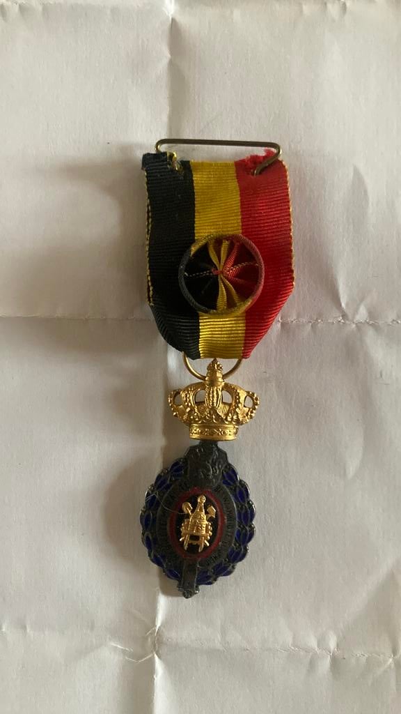 Médaille merite du travail, Enlèvement ou Envoi, Utilisé