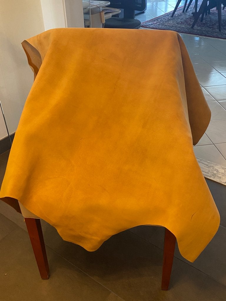 4 grandes peaux de veau par pièce ou à vendre en lot complet, Articles professionnels, Articles professionnels Autre, Enlèvement