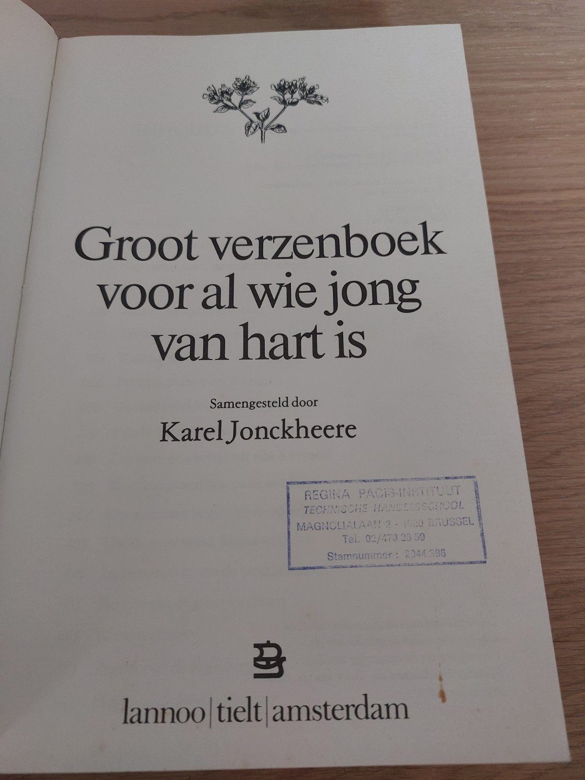 Groot verzenboek voor al wie jong van hart is, Boeken, Ophalen