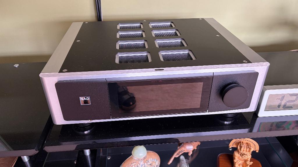 NAD M33 V2, Audio, Tv en Foto, Versterkers en Ontvangers, Zo goed als nieuw, 120 watt of meer, Stereo, Ophalen