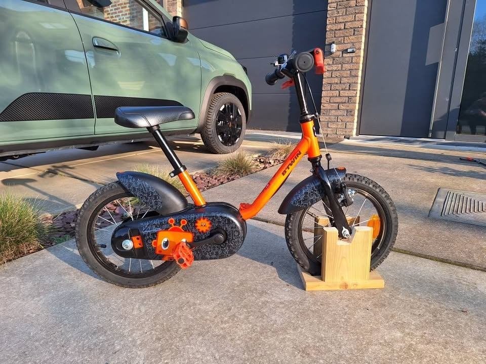 Oranje robot fiets B'twin Decathlon 14 inch, Fietsen en Brommers, Ophalen, Zijwieltjes, B'twin, Minder dan 16 inch