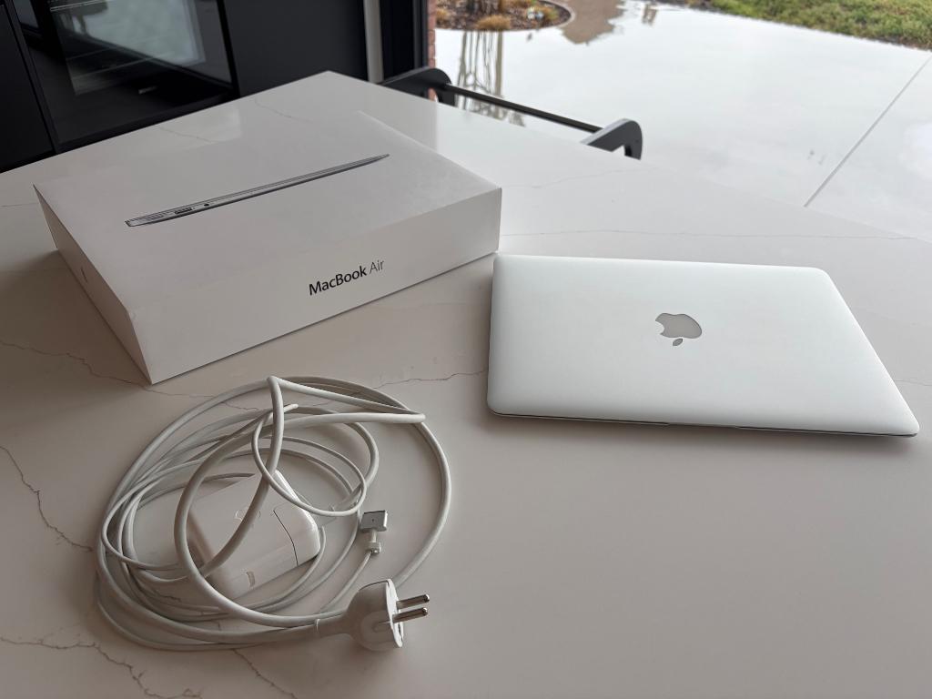 Apple Macbook 13” (2013), Computers en Software, Ophalen, Gebruikt, 13 inch, Minder dan 2 Ghz