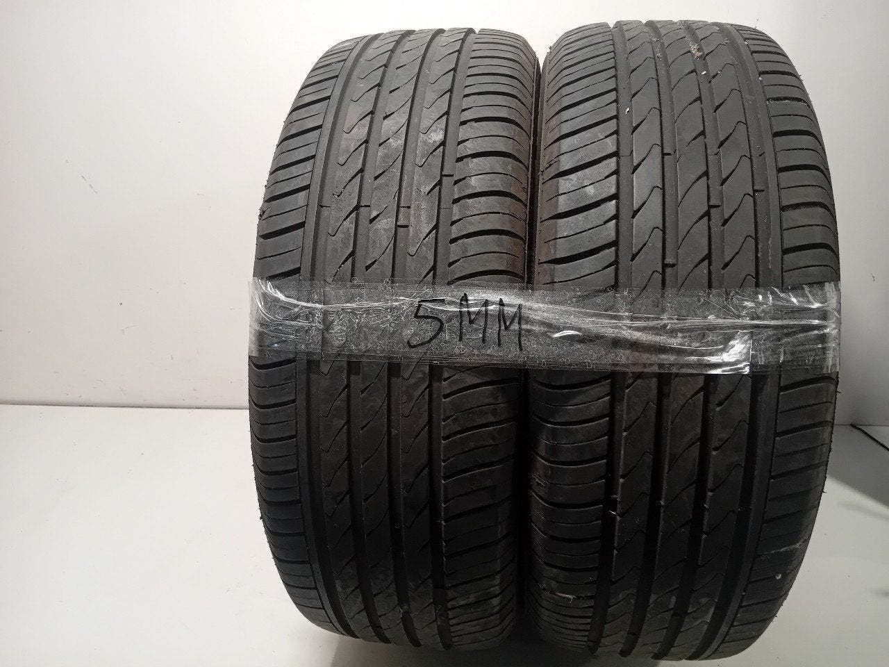 Bandenset 2 stuks Zomer 205 55 R16, Autos : Pièces & Accessoires, Onderdelen@venauto.nl, Van der Ven Autorecycling B.V., Ettenseweg 76, 4706 PB Roosendaal, The Netherlands